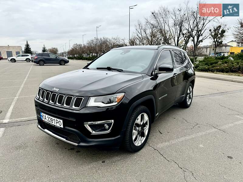 Внедорожник / Кроссовер Jeep Compass 2018 в Киеве