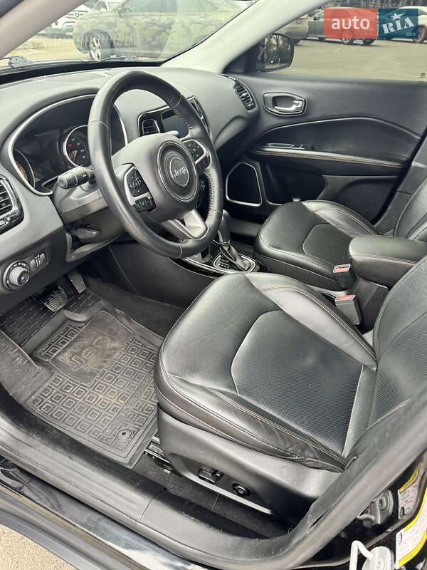 Внедорожник / Кроссовер Jeep Compass 2018 в Киеве