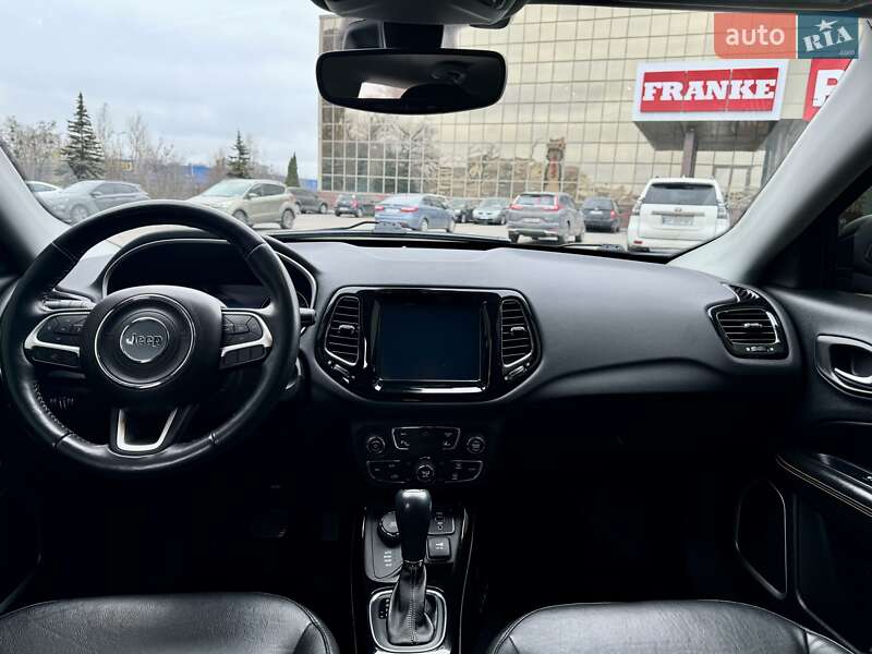 Внедорожник / Кроссовер Jeep Compass 2018 в Киеве