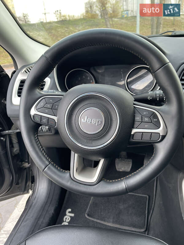 Внедорожник / Кроссовер Jeep Compass 2018 в Киеве