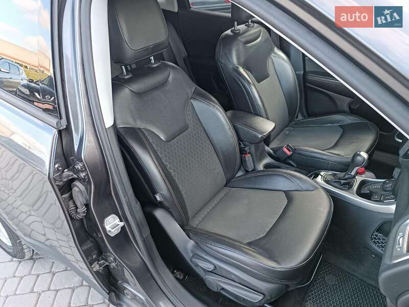 Внедорожник / Кроссовер Jeep Compass 2018 в Львове фото 29 Внедорожник / Кроссовер Jeep Compass 2018 в Львове