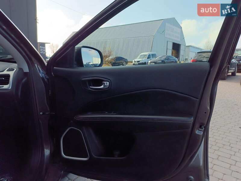 Внедорожник / Кроссовер Jeep Compass 2018 в Львове фото 27 Внедорожник / Кроссовер Jeep Compass 2018 в Львове