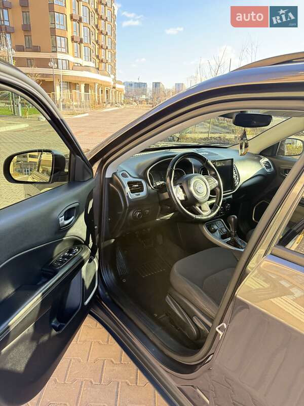 Внедорожник / Кроссовер Jeep Compass 2017 в Софиевской Борщаговке