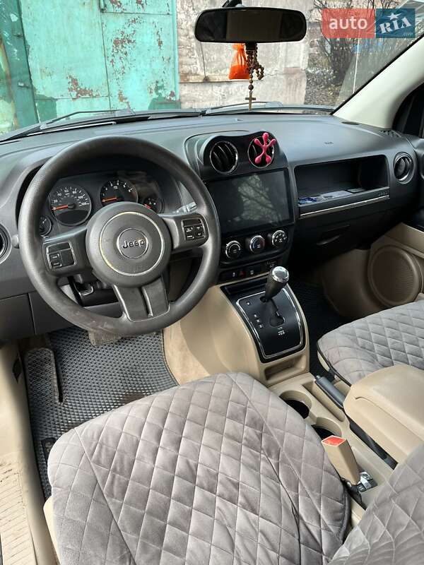 Внедорожник / Кроссовер Jeep Compass 2012 в Кривом Роге