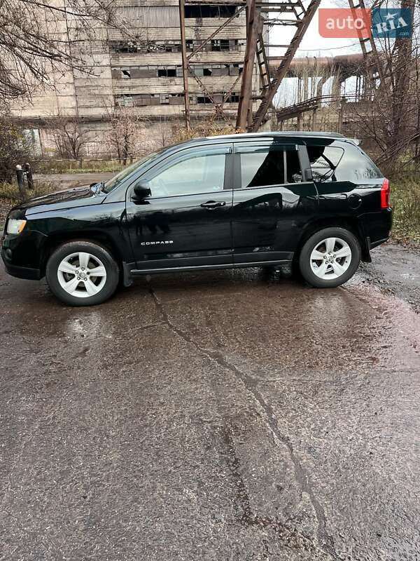 Внедорожник / Кроссовер Jeep Compass 2012 в Кривом Роге