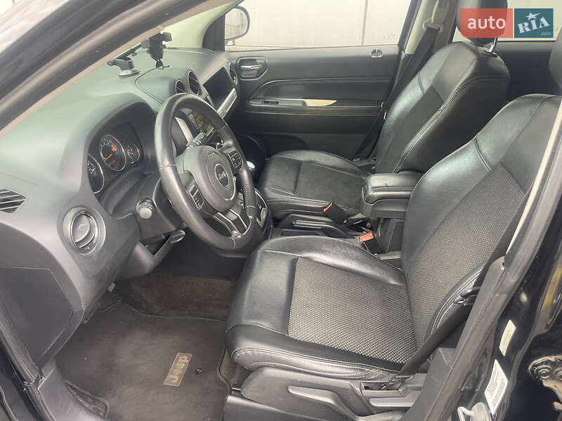 Позашляховик / Кросовер Jeep Compass 2014 в Києві