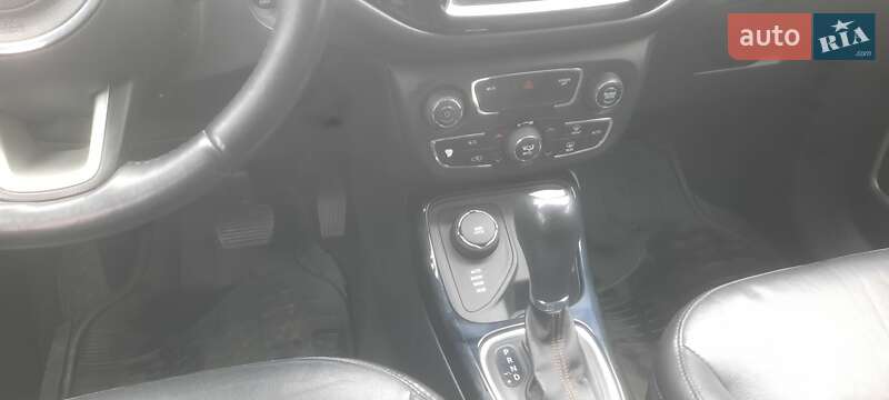 Внедорожник / Кроссовер Jeep Compass 2018 в Ровно фото 36 Внедорожник / Кроссовер Jeep Compass 2018 в Ровно