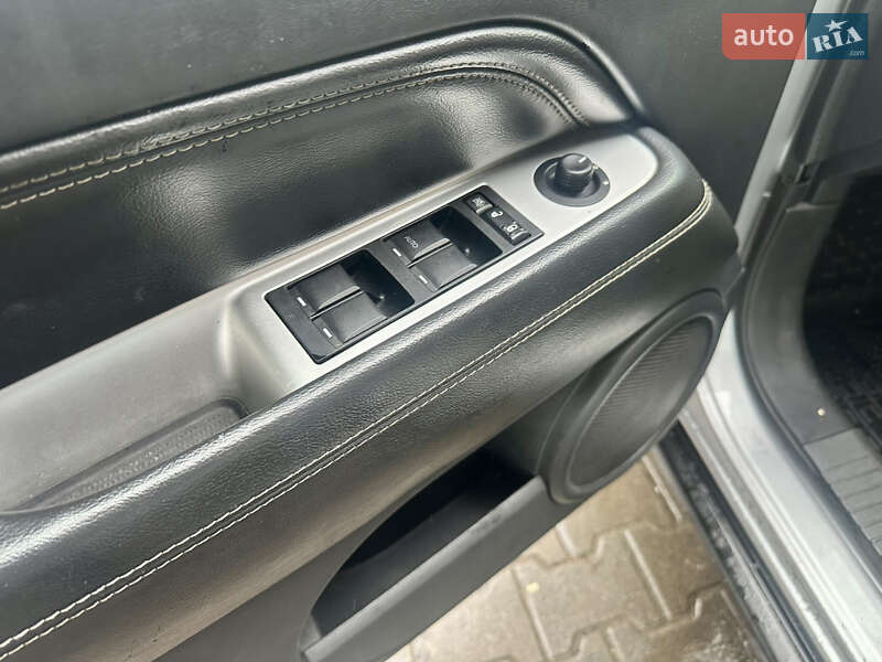 Внедорожник / Кроссовер Jeep Compass 2014 в Житомире