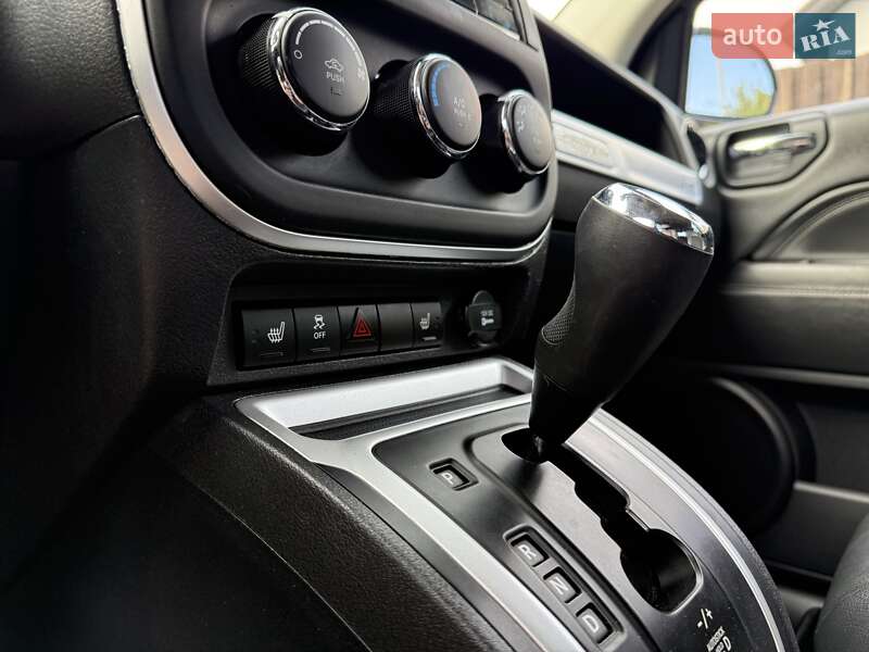 Внедорожник / Кроссовер Jeep Compass 2014 в Киеве