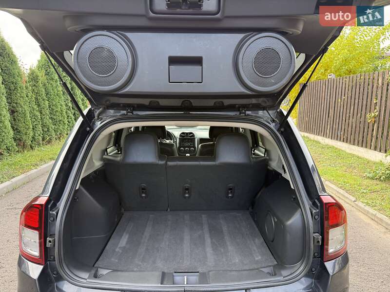 Внедорожник / Кроссовер Jeep Compass 2014 в Киеве