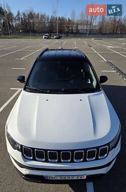 Внедорожник / Кроссовер Jeep Compass 2022 в Киеве
