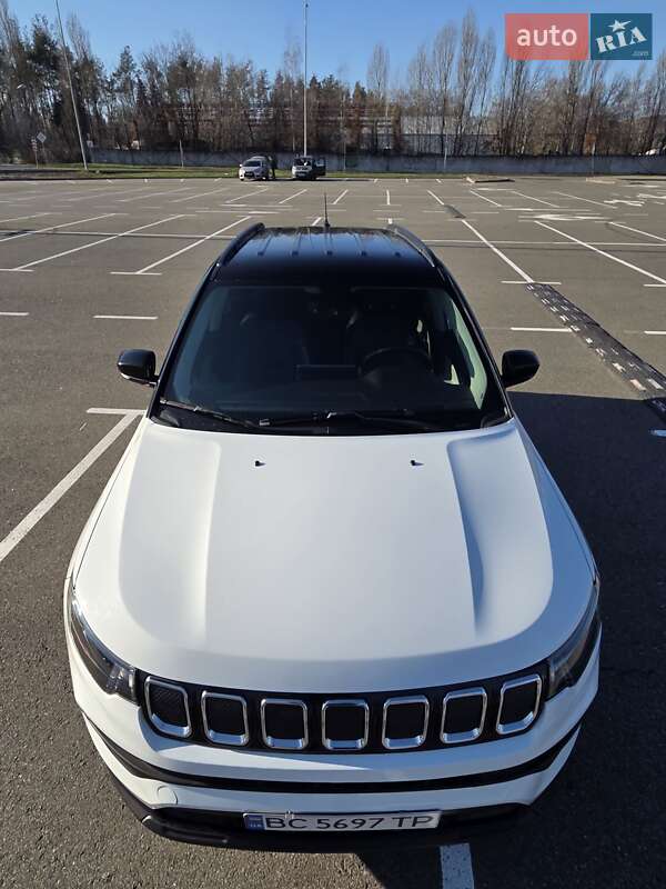 Внедорожник / Кроссовер Jeep Compass 2022 в Киеве