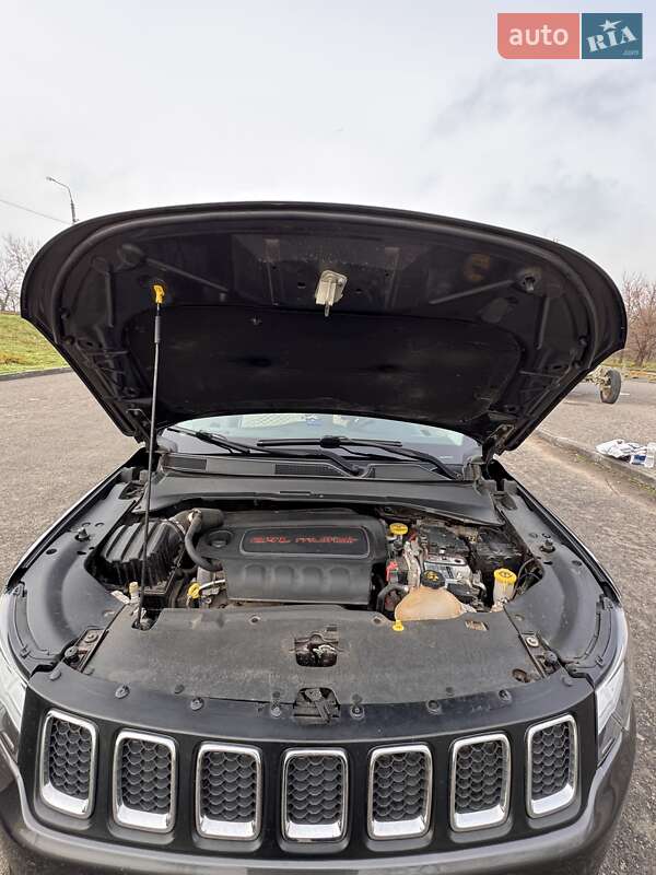 Внедорожник / Кроссовер Jeep Compass 2017 в Кривом Роге