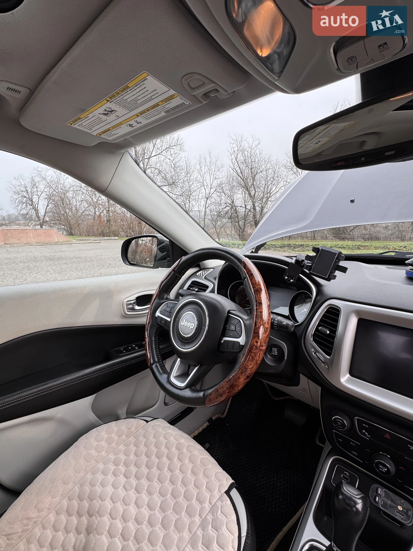 2017 Jeep Compass - мініатюра 26