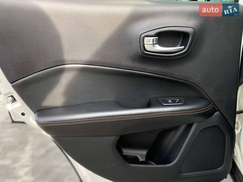 Позашляховик / Кросовер Jeep Compass 2019 в Києві