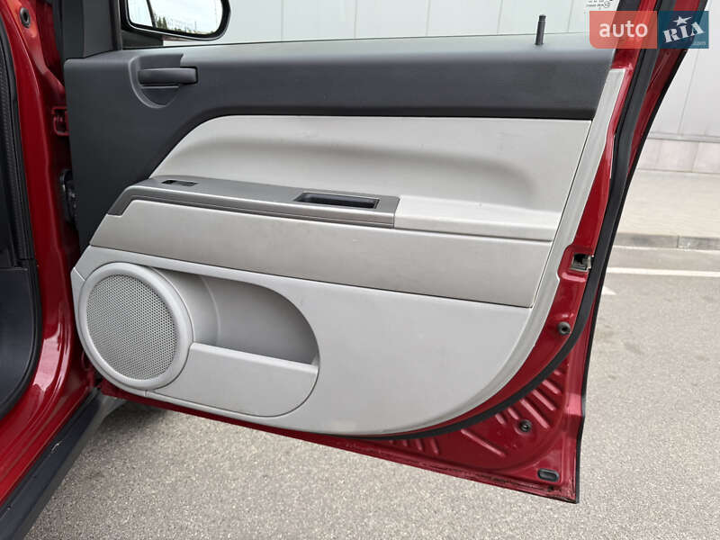 Позашляховик / Кросовер Jeep Compass 2007 в Києві