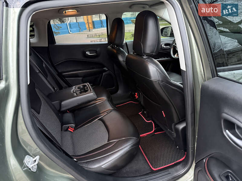 Позашляховик / Кросовер Jeep Compass 2017 в Сумах
