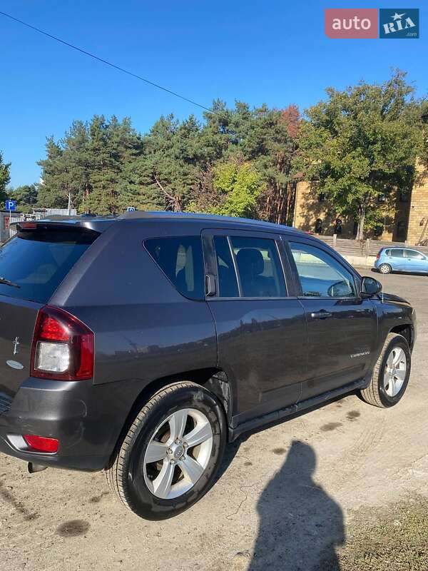 Внедорожник / Кроссовер Jeep Compass 2014 в Киеве