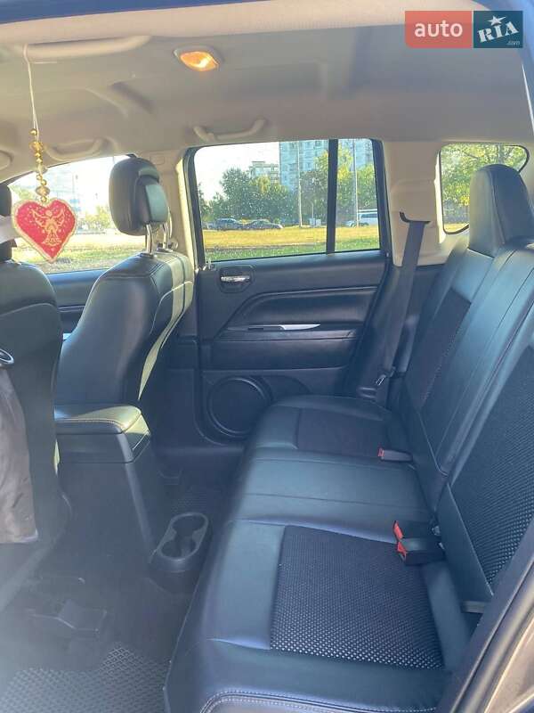 Внедорожник / Кроссовер Jeep Compass 2014 в Киеве