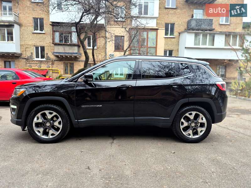 Внедорожник / Кроссовер Jeep Compass 2018 в Киеве фото 4 Внедорожник / Кроссовер Jeep Compass 2018 в Киеве