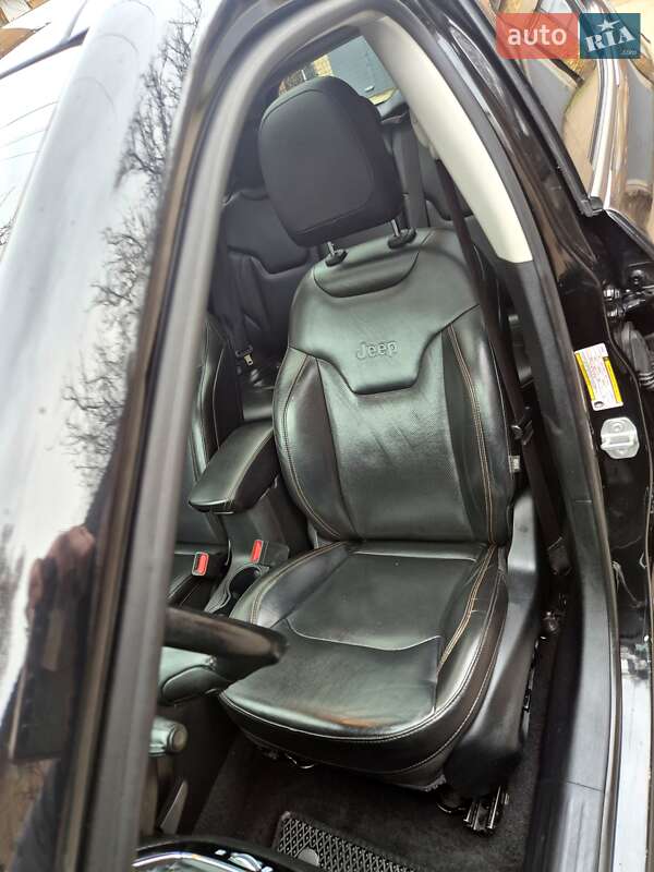 Внедорожник / Кроссовер Jeep Compass 2018 в Киеве фото 18 Внедорожник / Кроссовер Jeep Compass 2018 в Киеве