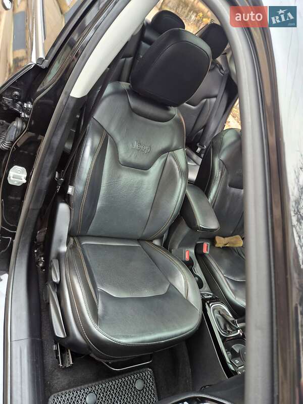 Внедорожник / Кроссовер Jeep Compass 2018 в Киеве фото 46 Внедорожник / Кроссовер Jeep Compass 2018 в Киеве