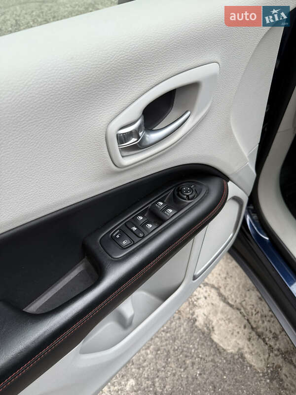 Позашляховик / Кросовер Jeep Compass 2020 в Хмельницькому