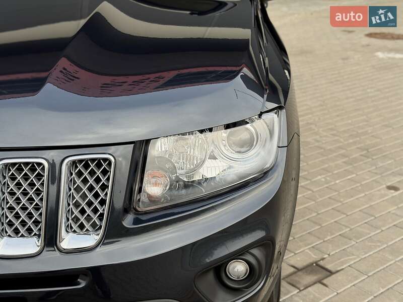 Внедорожник / Кроссовер Jeep Compass 2014 в Киеве