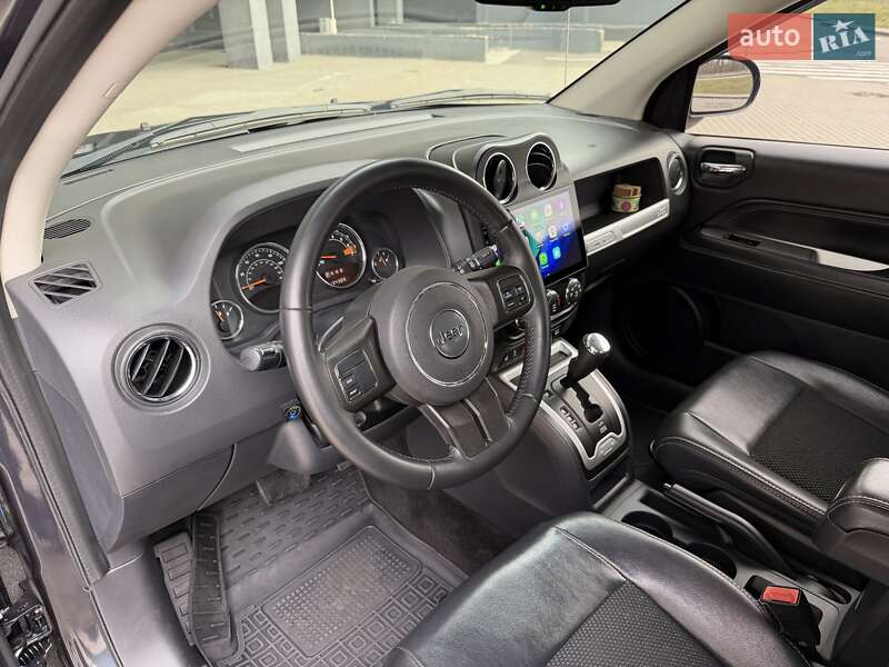 Внедорожник / Кроссовер Jeep Compass 2014 в Киеве