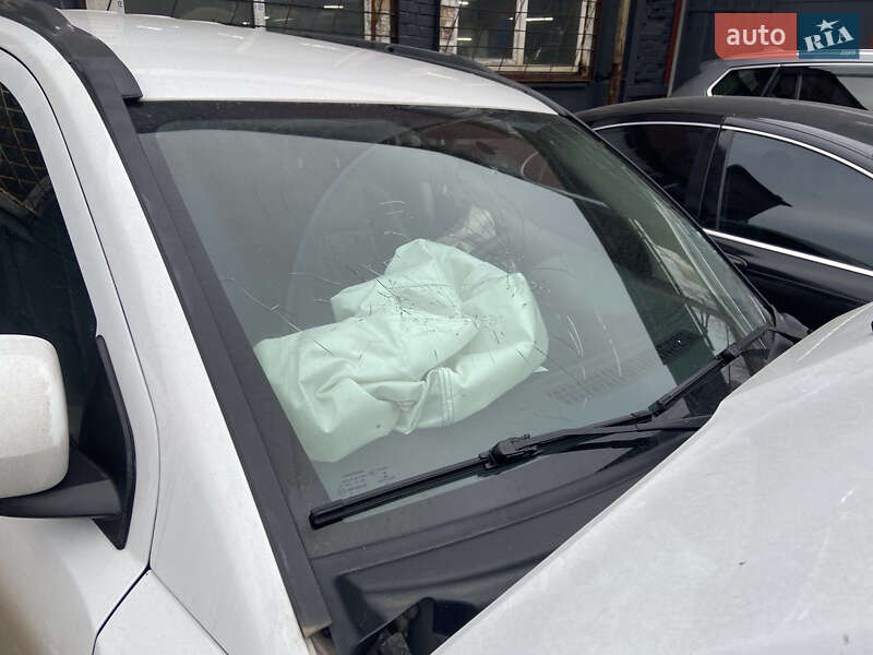 Внедорожник / Кроссовер Jeep Compass 2013 в Киеве фото 3 Внедорожник / Кроссовер Jeep Compass 2013 в Киеве