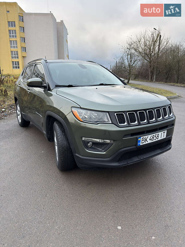 Внедорожник / Кроссовер Jeep Compass 2019 в Ровно