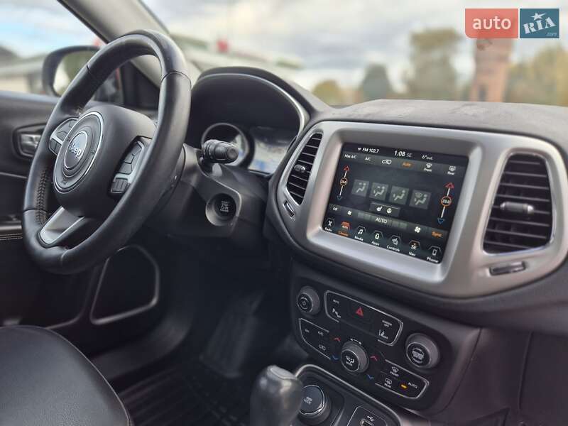 Внедорожник / Кроссовер Jeep Compass 2017 в Житомире