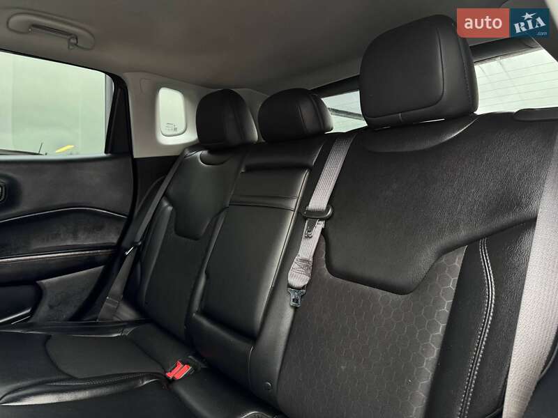 Внедорожник / Кроссовер Jeep Compass 2020 в Ровно