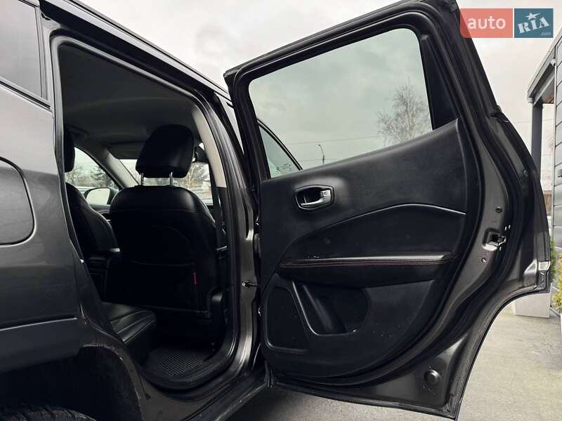 Внедорожник / Кроссовер Jeep Compass 2020 в Ровно