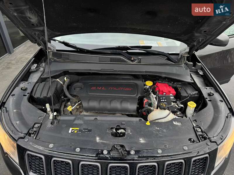 Внедорожник / Кроссовер Jeep Compass 2020 в Ровно