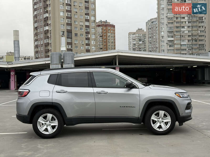 Внедорожник / Кроссовер Jeep Compass 2021 в Киеве