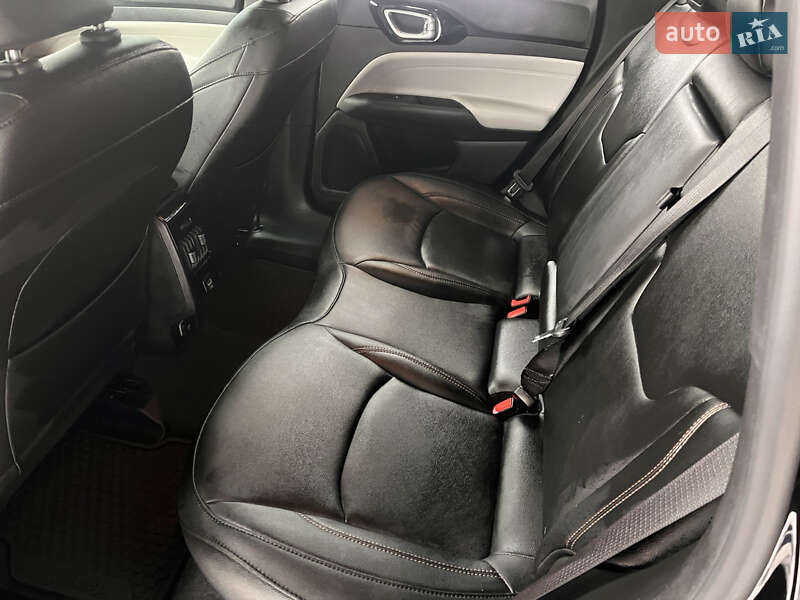 Внедорожник / Кроссовер Jeep Compass 2024 в Киеве