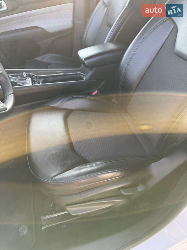 Внедорожник / Кроссовер Jeep Compass 2023 в Брошневе-Осаде фото 17 Внедорожник / Кроссовер Jeep Compass 2023 в Брошневе-Осаде