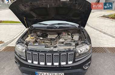 Внедорожник / Кроссовер Jeep Compass 2014 в Тернополе