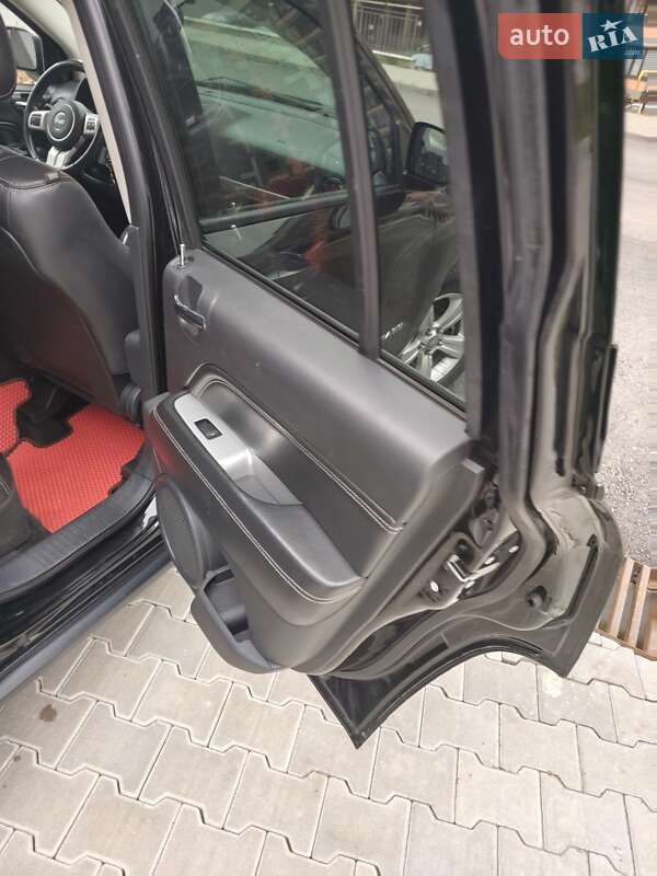Внедорожник / Кроссовер Jeep Compass 2014 в Тернополе