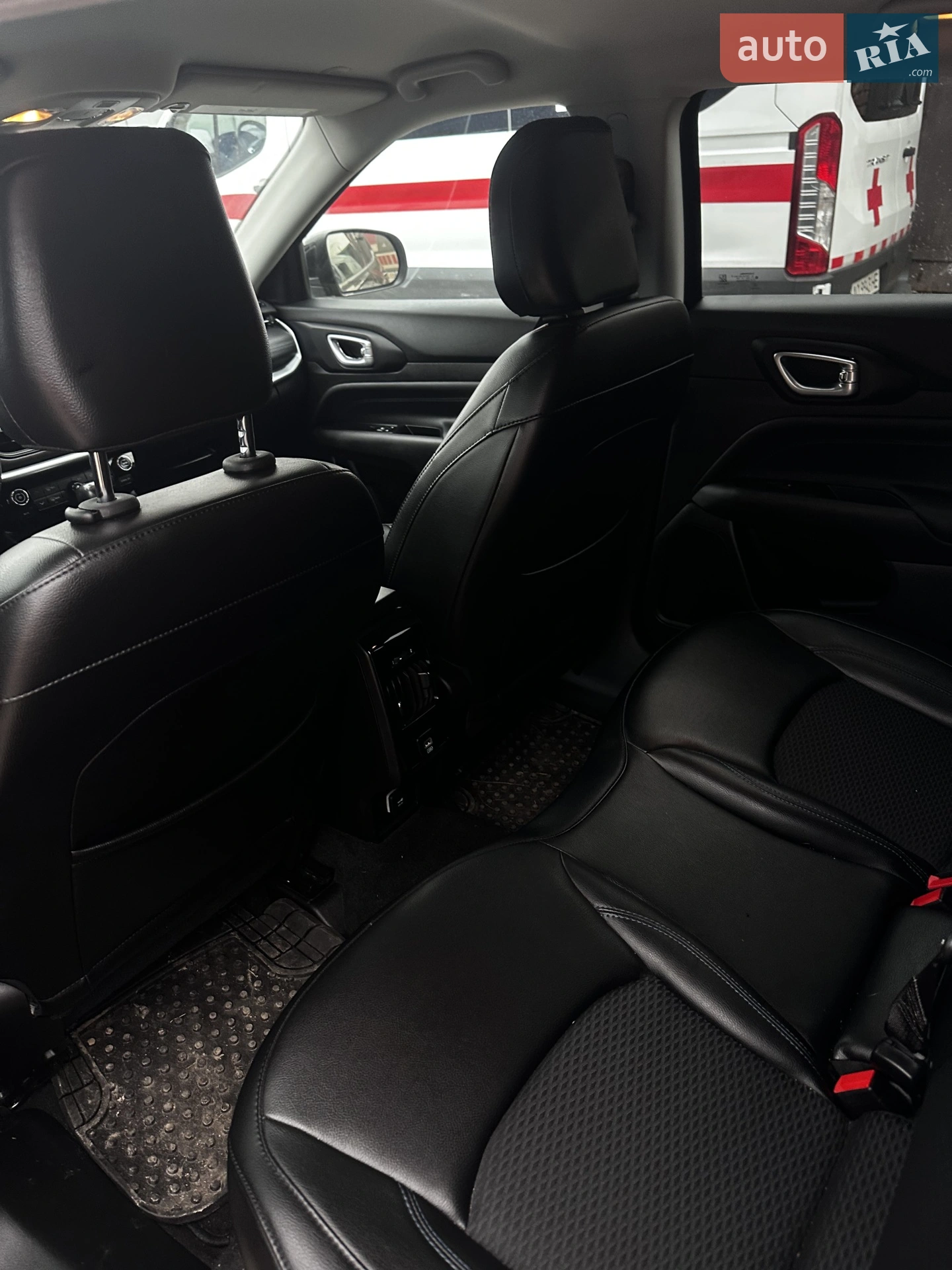 2021 Jeep Compass - мініатюра 8