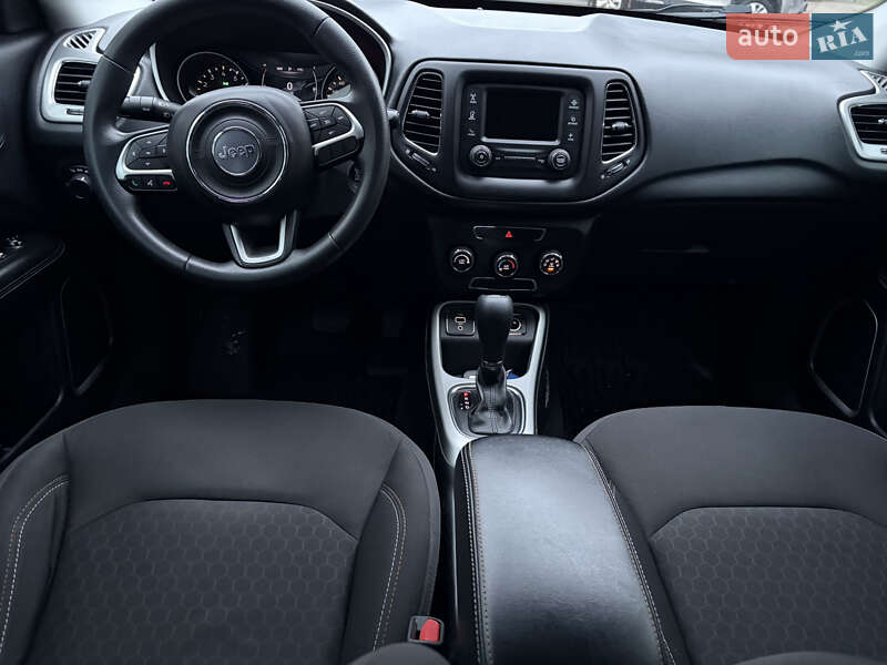Позашляховик / Кросовер Jeep Compass 2018 в Дніпрі фото 19 Позашляховик / Кросовер Jeep Compass 2018 в Дніпрі