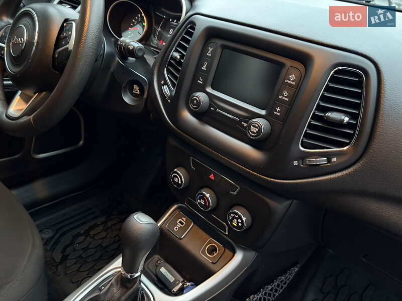 Позашляховик / Кросовер Jeep Compass 2018 в Дніпрі фото 22 Позашляховик / Кросовер Jeep Compass 2018 в Дніпрі