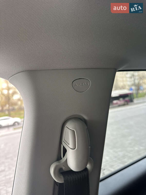 Позашляховик / Кросовер Jeep Compass 2018 в Дніпрі фото 33 Позашляховик / Кросовер Jeep Compass 2018 в Дніпрі