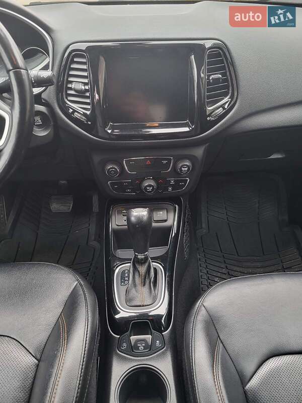 Внедорожник / Кроссовер Jeep Compass 2020 в Ивано-Франковске