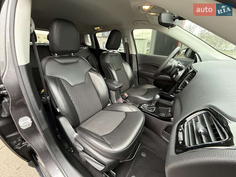 Позашляховик / Кросовер Jeep Compass 2020 в Києві