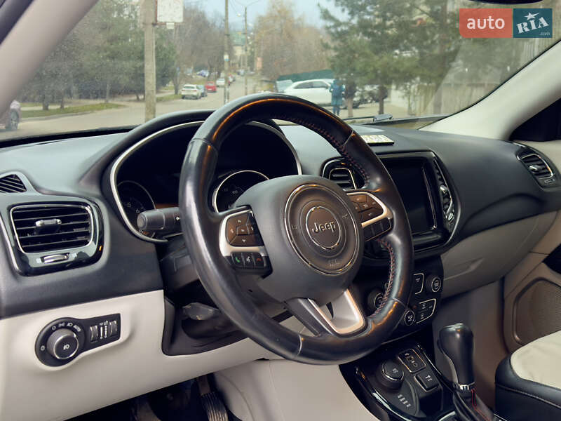 Внедорожник / Кроссовер Jeep Compass 2017 в Львове