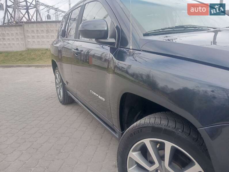Внедорожник / Кроссовер Jeep Compass 2014 в Дрогобыче