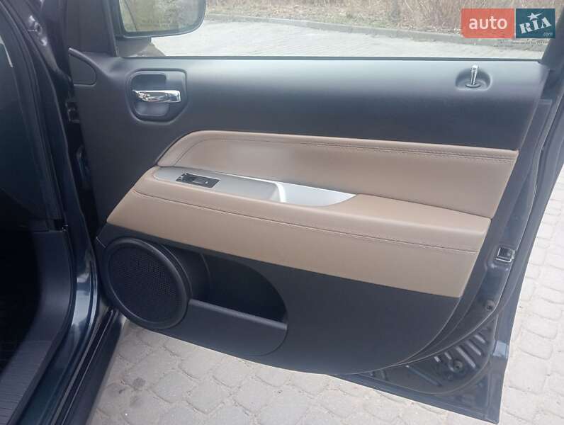 Внедорожник / Кроссовер Jeep Compass 2014 в Дрогобыче