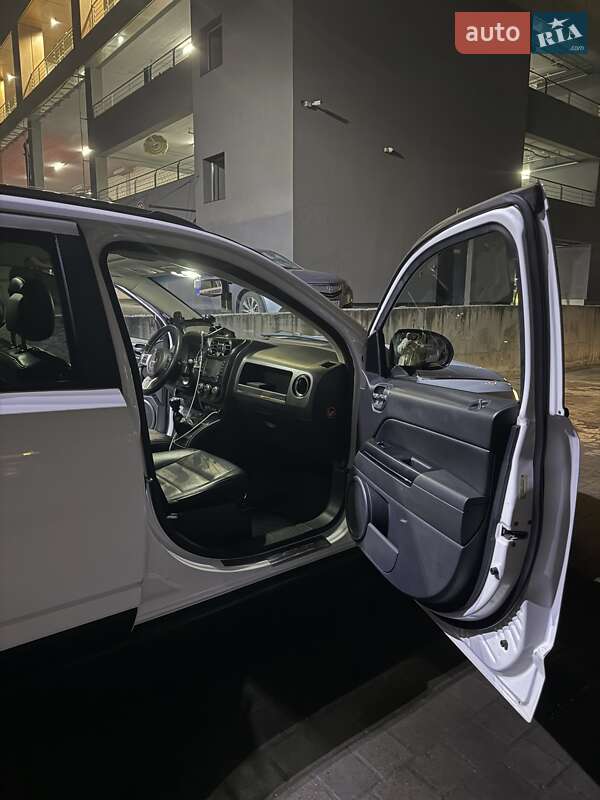 Внедорожник / Кроссовер Jeep Compass 2012 в Львове
